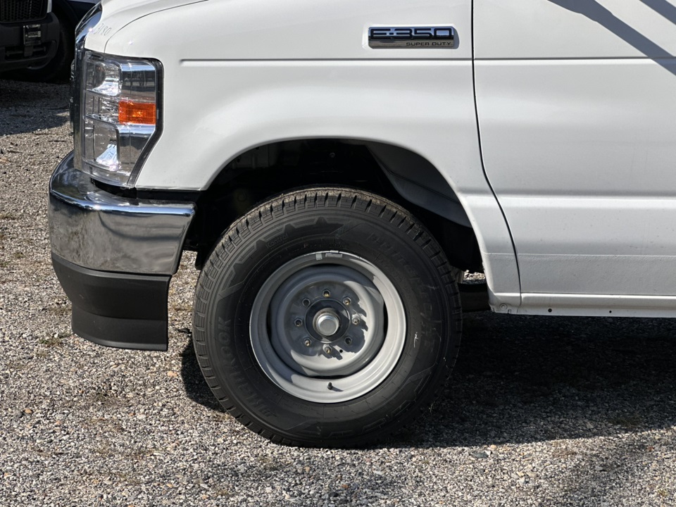 2026 Ford E-Series Base Image 5 of 31