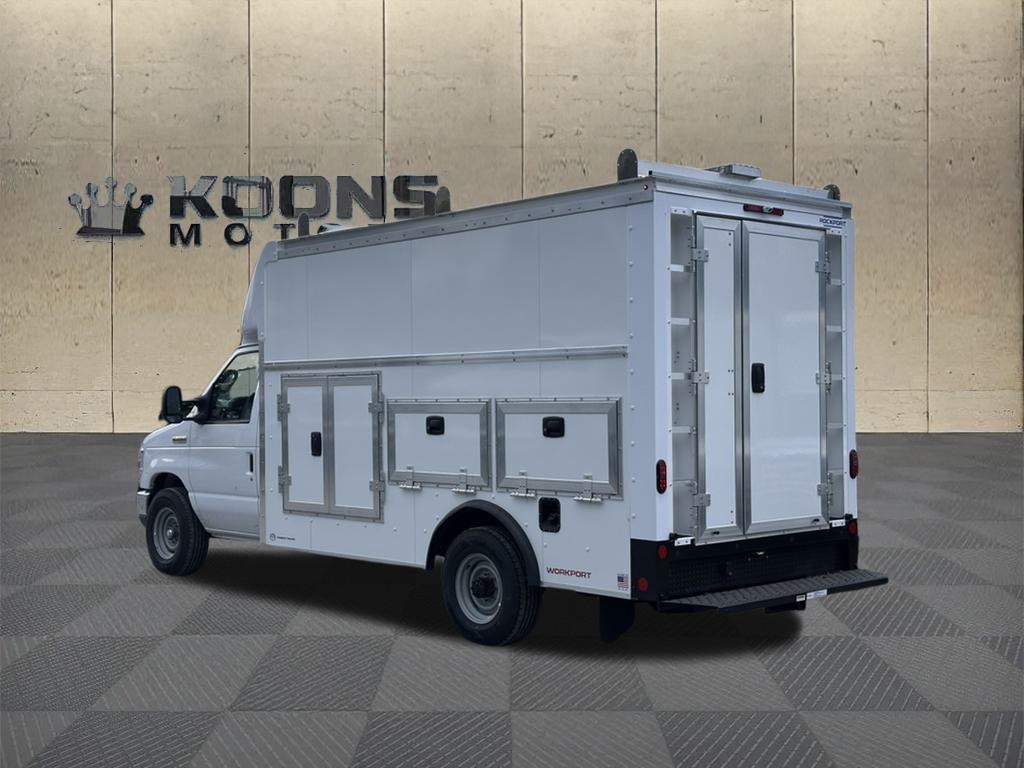 2026 Ford E-Series Base Image 3 of 39