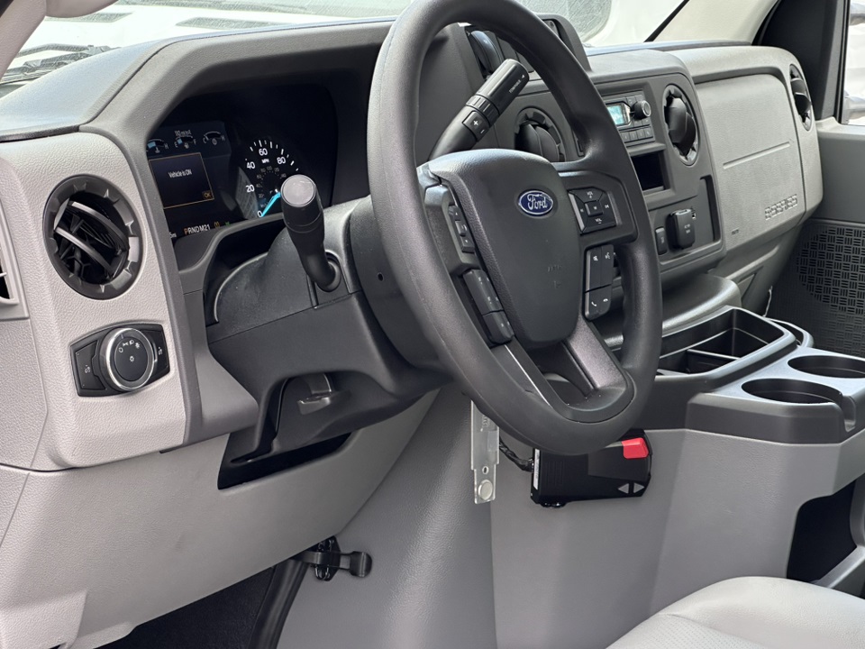 2026 Ford E-Series Base Image 11 of 39