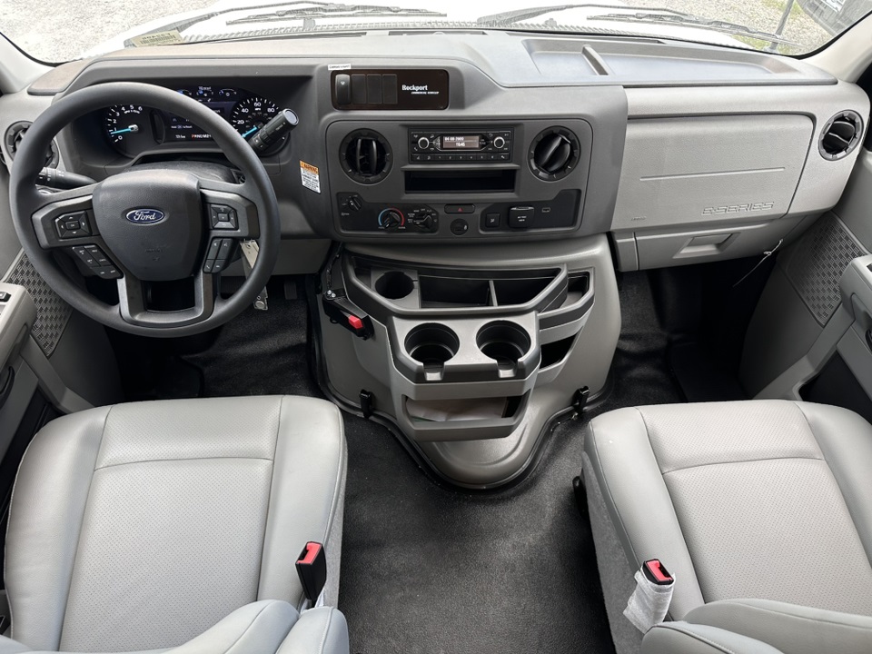 2026 Ford E-Series Base Image 12 of 39
