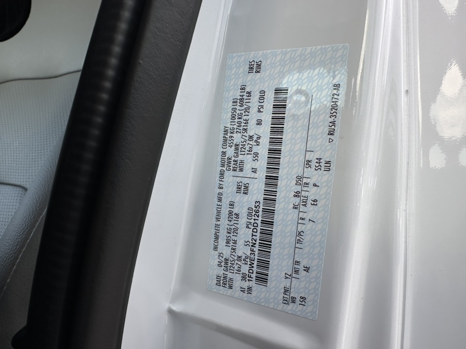 2026 Ford E-Series Base Image 29 of 39