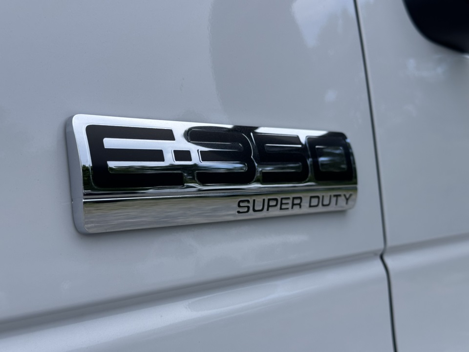 2026 Ford E-Series Base Image 33 of 39