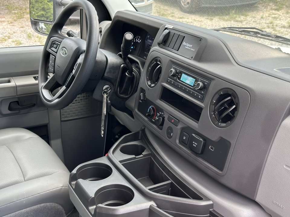 2026 Ford E-Series Base Image 15 of 39