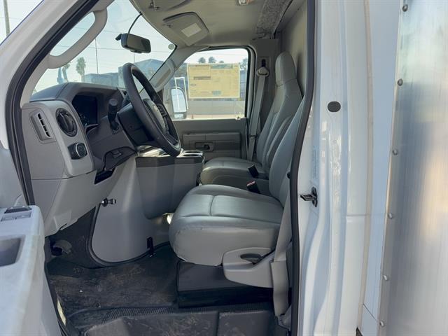 2026 Ford E-Series Base Image 13 of 22