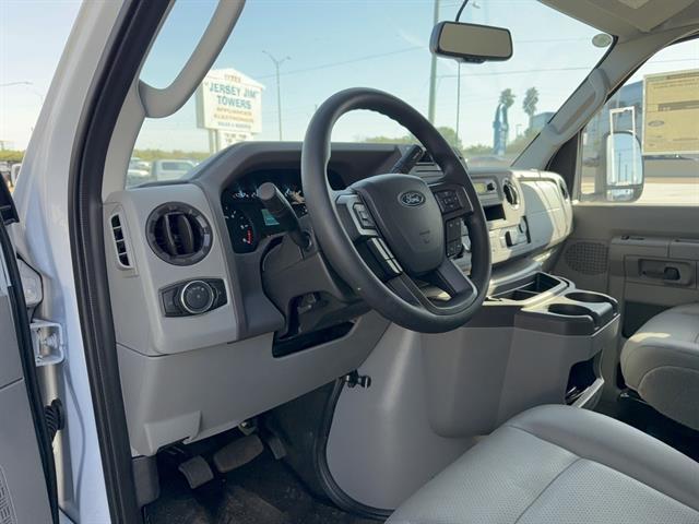 2026 Ford E-Series Base Image 12 of 22