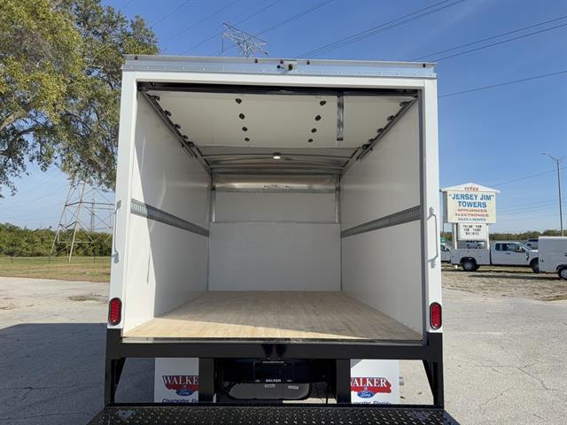 2026 Ford E-Series Base Image 8 of 22