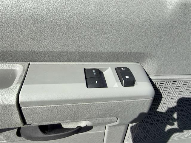 2026 Ford E-Series Base Image 15 of 34