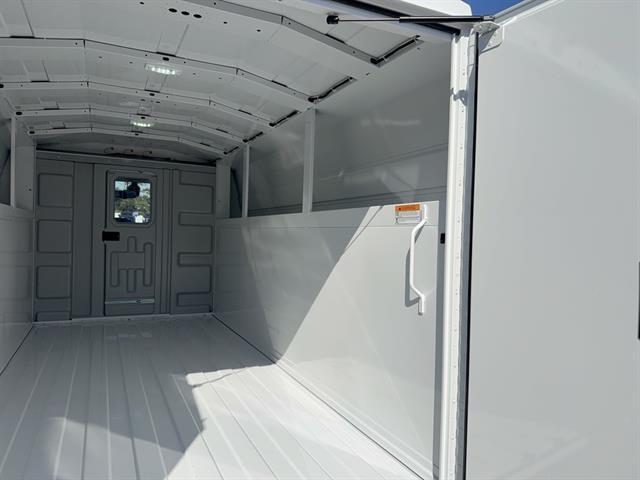 2026 Ford E-Series Base Image 9 of 34