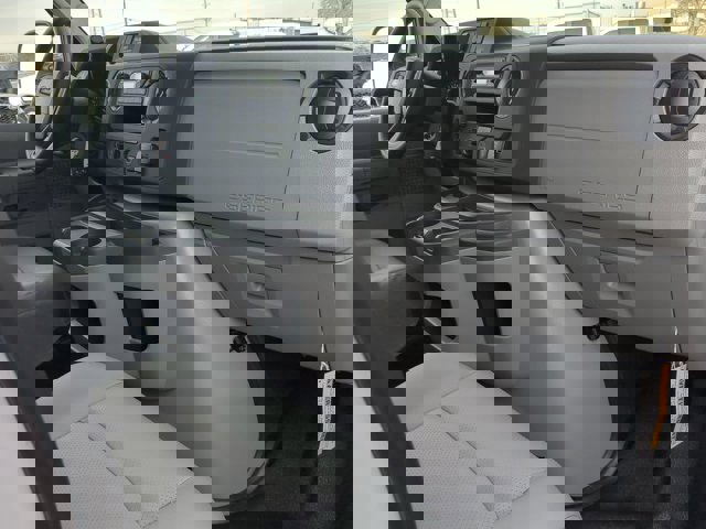 2026 Ford E-Series Base Image 18 of 23