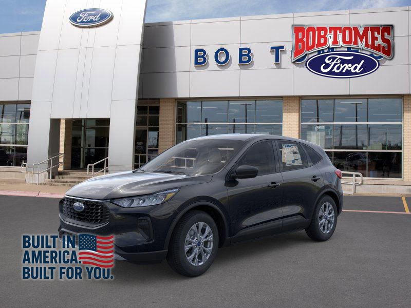 2026 Ford Escape Active Image 2 of 41