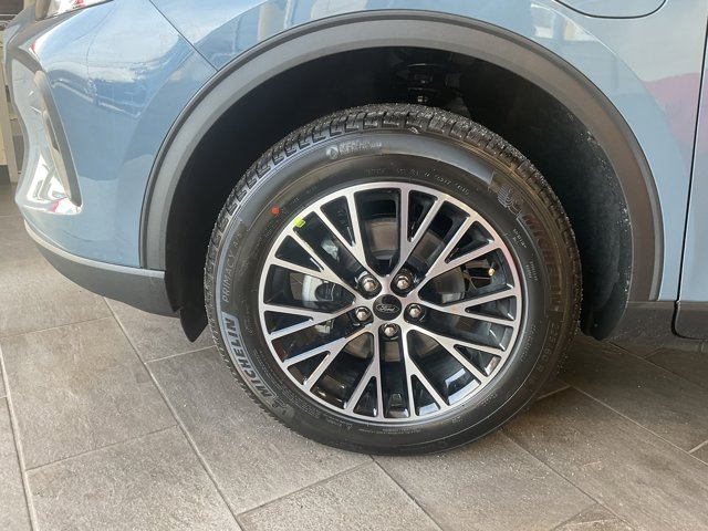 2026 Ford Escape PHEV Image 8 of 27