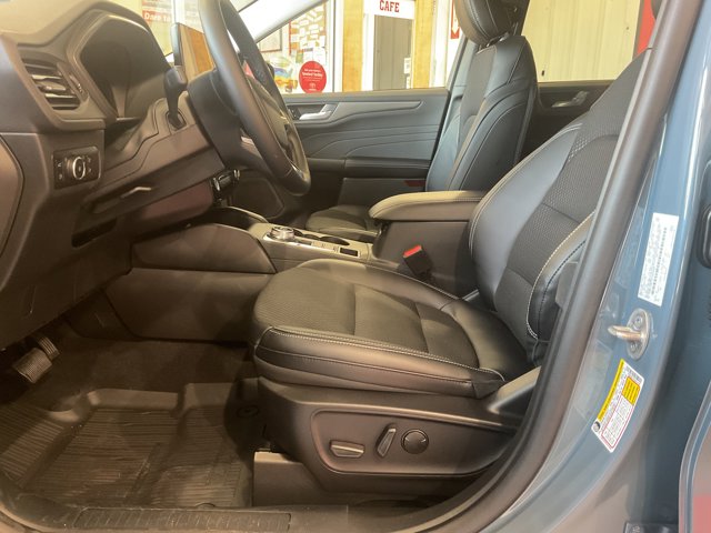 2026 Ford Escape PHEV Image 11 of 27