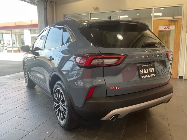 2026 Ford Escape PHEV Image 4 of 27
