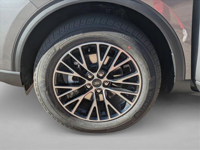 2026 Ford Escape PHEV Image 11 of 19