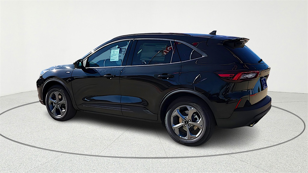 2026 Ford Escape ST-Line Image 7 of 31