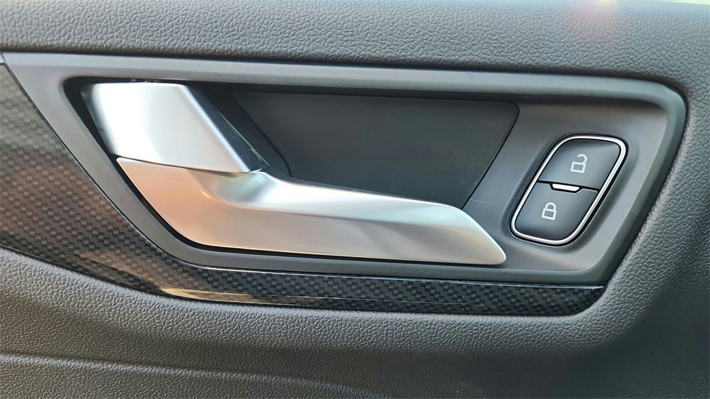 2026 Ford Escape ST-Line Image 20 of 31