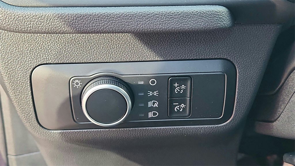 2026 Ford Escape ST-Line Image 30 of 31