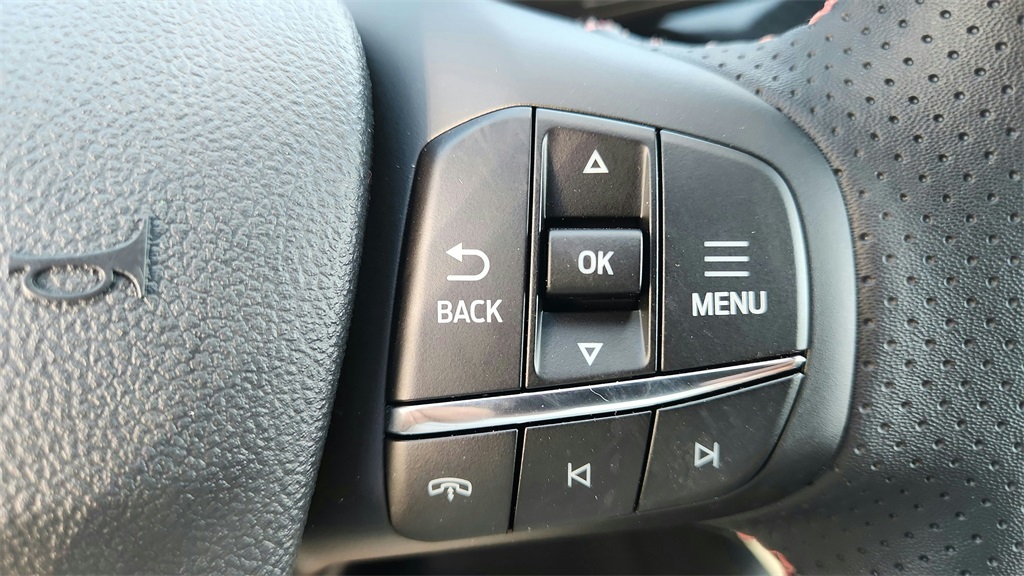 2026 Ford Escape ST-Line Image 24 of 31