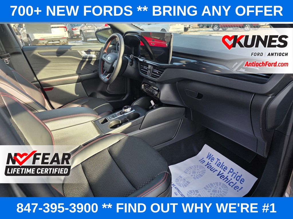 2026 Ford Escape ST-Line Image 40 of 54