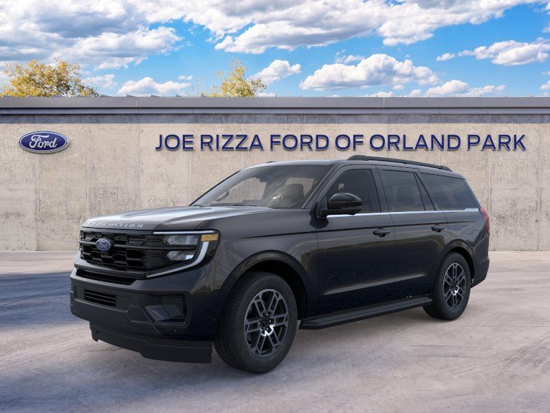 2026 Ford Expedition Active Image 2 of 23