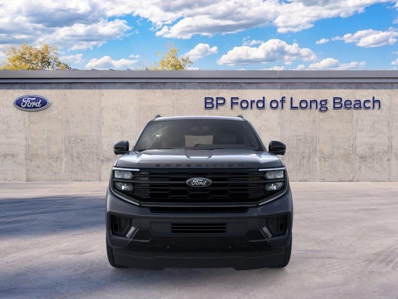 2026 Ford Expedition MAX Platinum Image 3 of 23