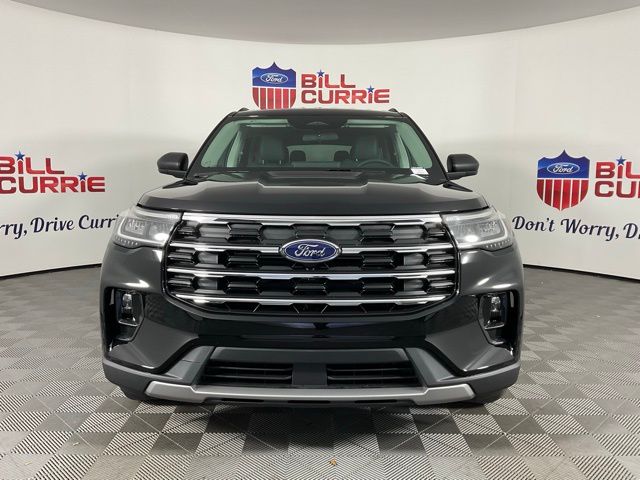 2026 Ford Explorer Image 2 of 28