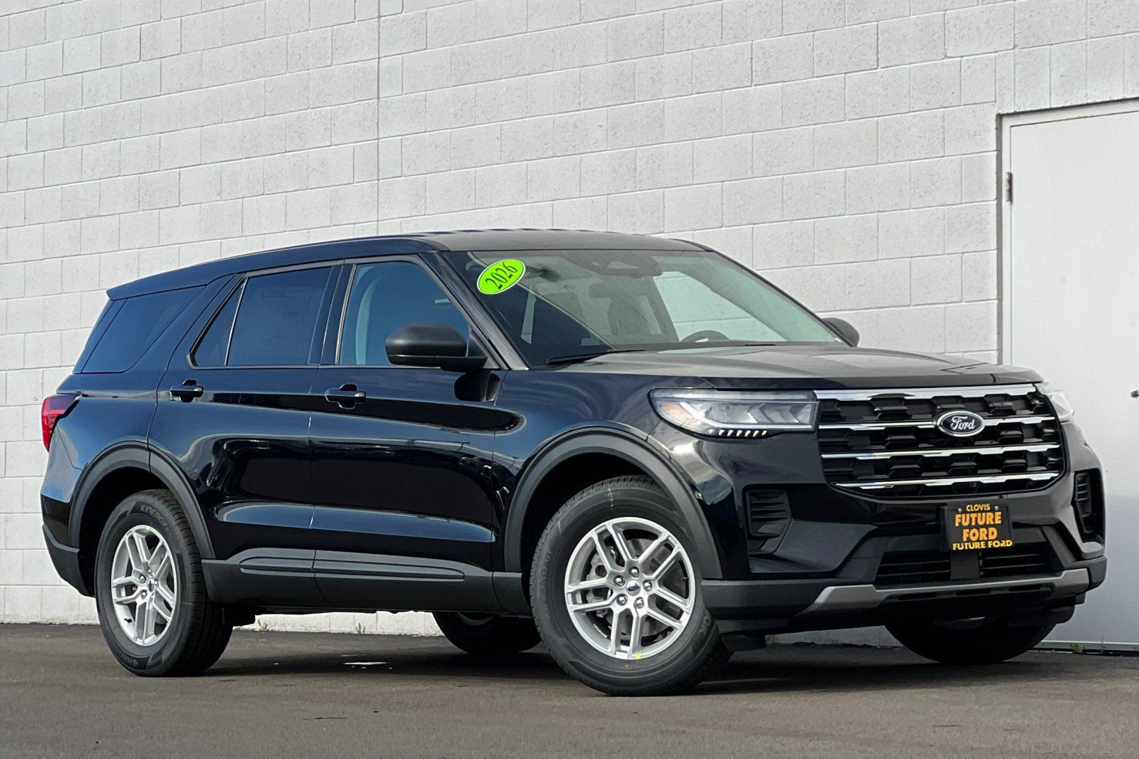 2026 Ford Explorer Active (200A) Image 3 of 28
