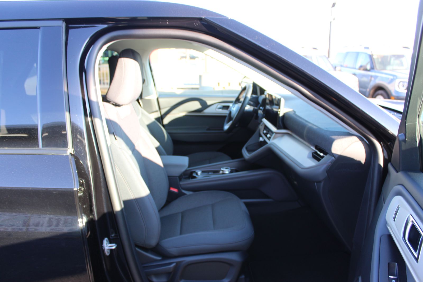 2026 Ford Explorer Active Image 12 of 31