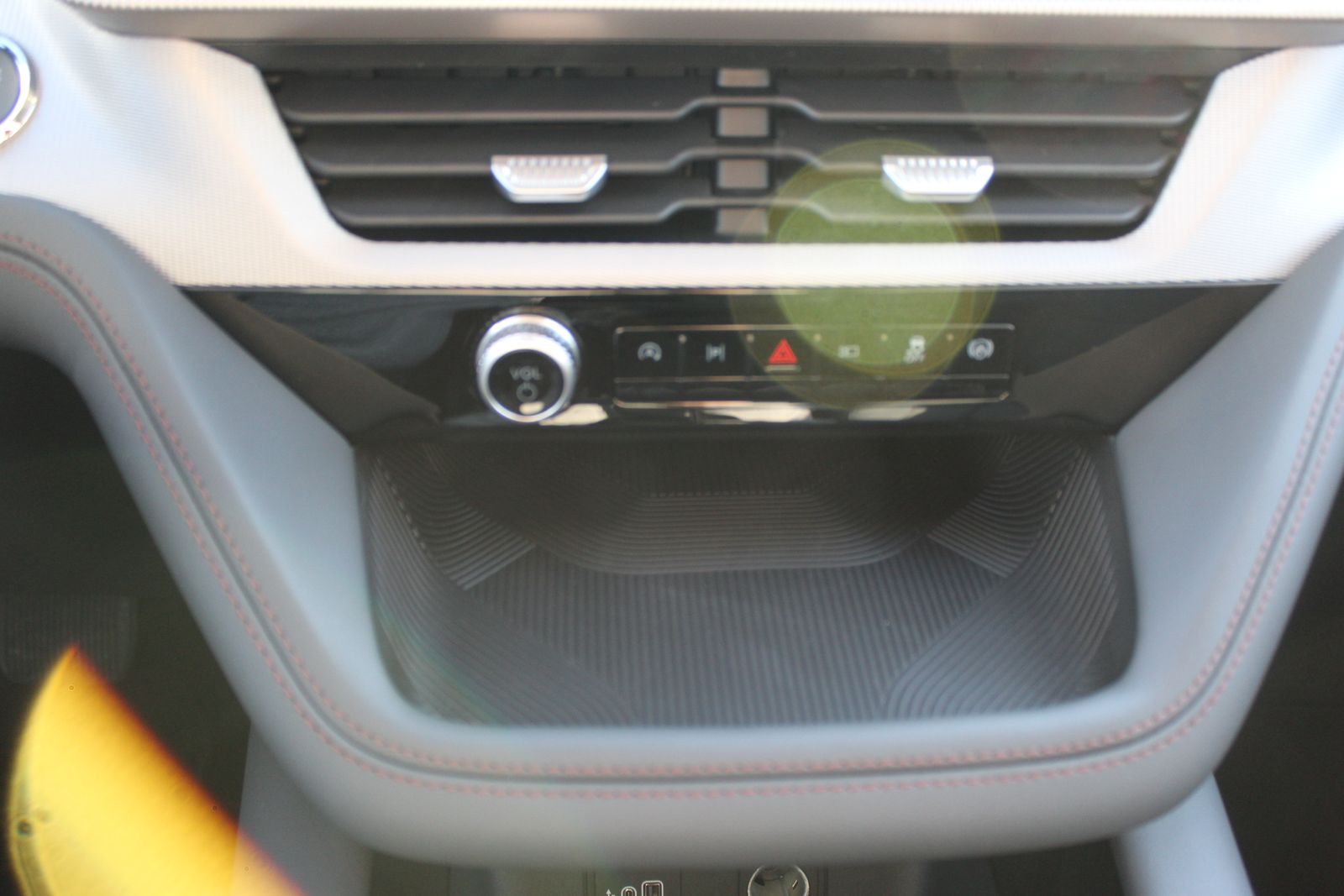 2026 Ford Explorer Active Image 29 of 31