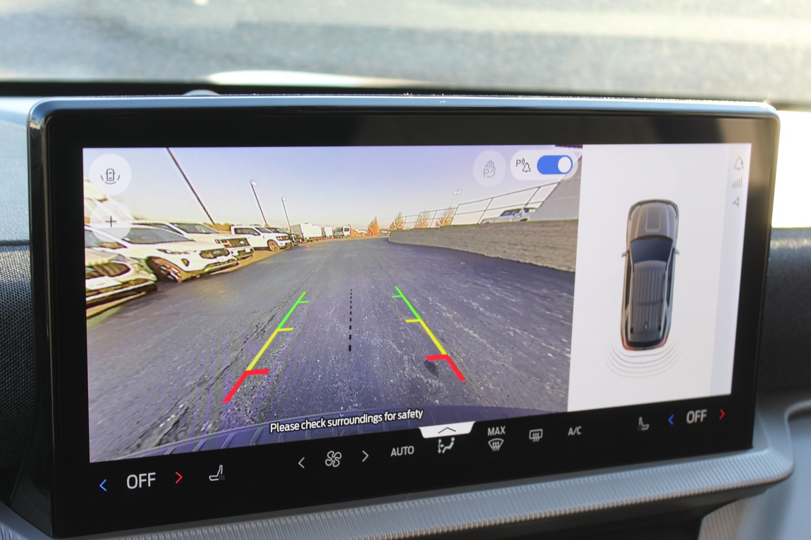 2026 Ford Explorer Active Image 19 of 31