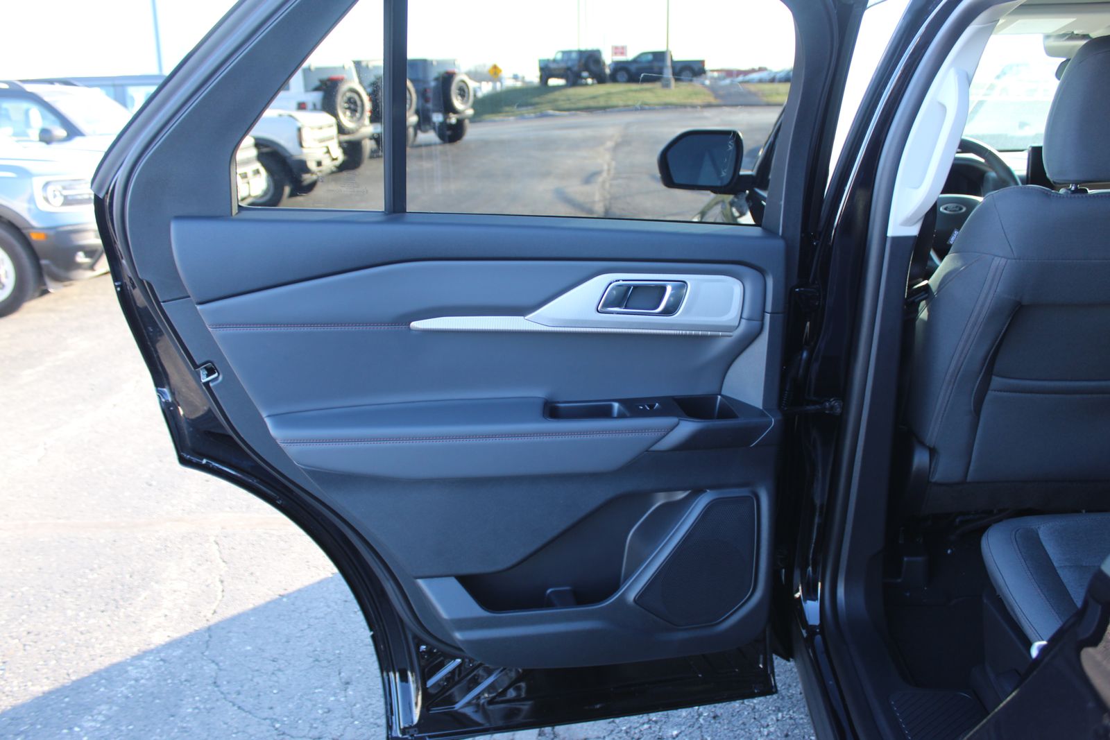 2026 Ford Explorer Active Image 15 of 31