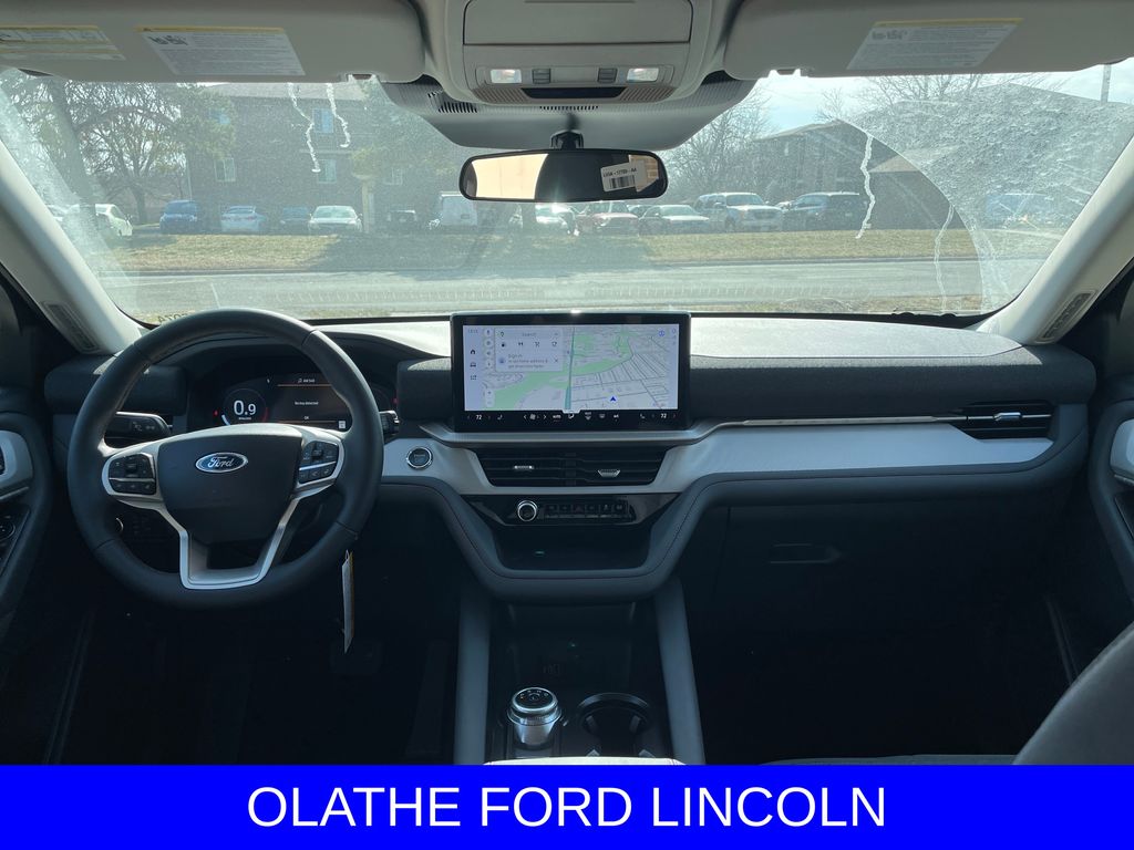 2026 Ford Explorer Active w/200A Pkg Image 12 of 23