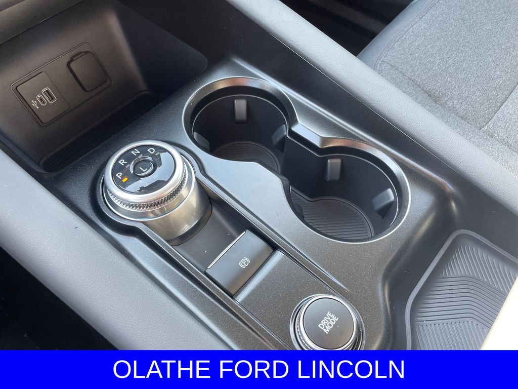 2026 Ford Explorer Active w/200A Pkg Image 18 of 23