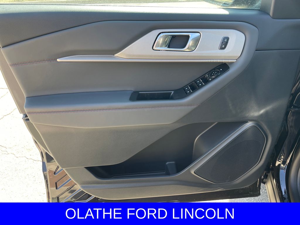 2026 Ford Explorer Active w/200A Pkg Image 19 of 23