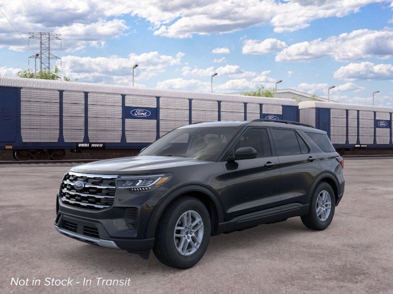 2026 Ford Explorer Active w/200A Pkg Image 2 of 40