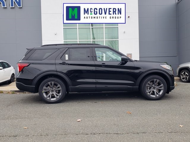 2026 Ford Explorer Active Image 4 of 40