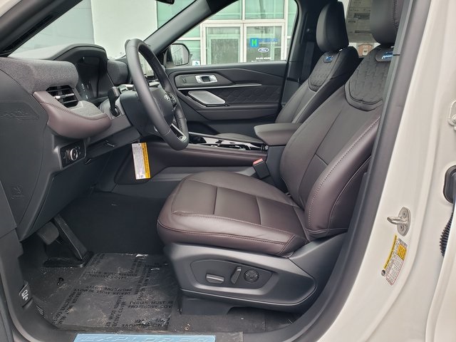 2026 Ford Explorer Platinum Image 14 of 41