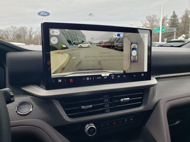 2026 Ford Explorer Platinum Image 31 of 41