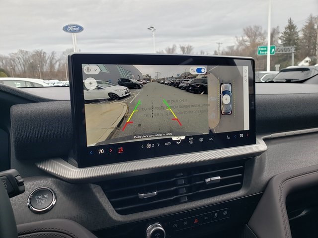 2026 Ford Explorer Platinum Image 32 of 41