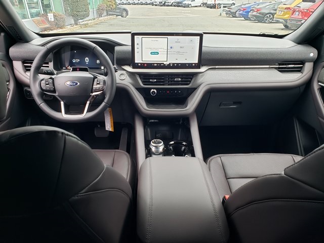 2026 Ford Explorer Platinum Image 17 of 41