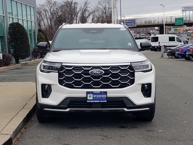 2026 Ford Explorer Platinum Image 2 of 41