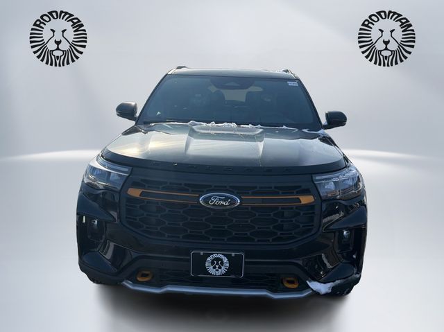 2026 Ford Explorer Tremor Image 2 of 29