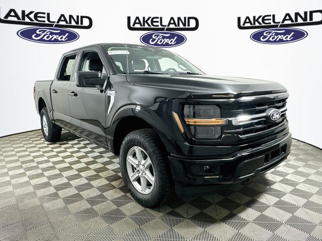 2026 Ford F-150 XLT Image 2 of 25