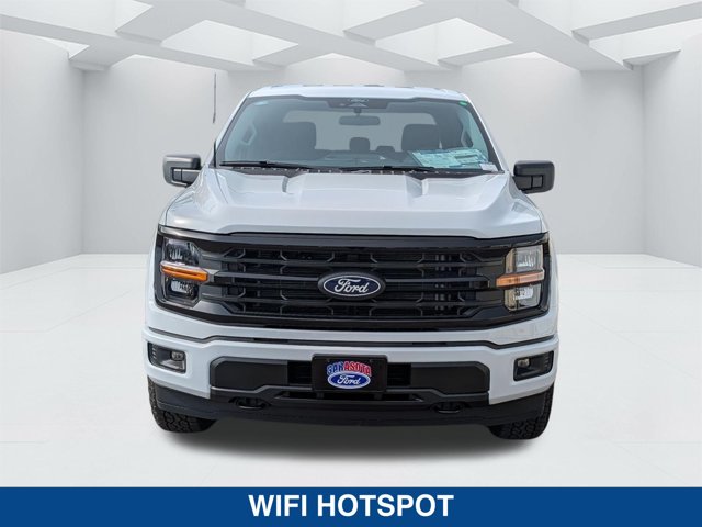 2026 Ford F-150 XLT Image 2 of 32