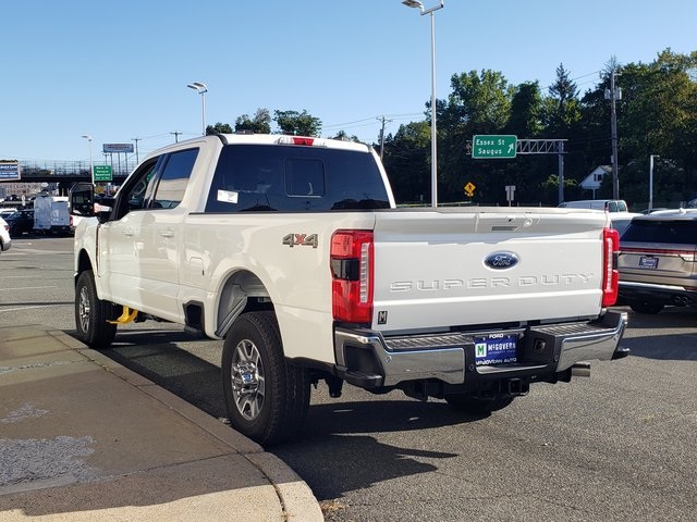 2026 Ford F-350 Lariat Image 7 of 39
