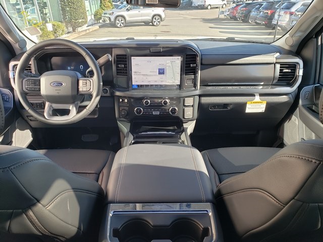 2026 Ford F-350 Lariat Image 17 of 39