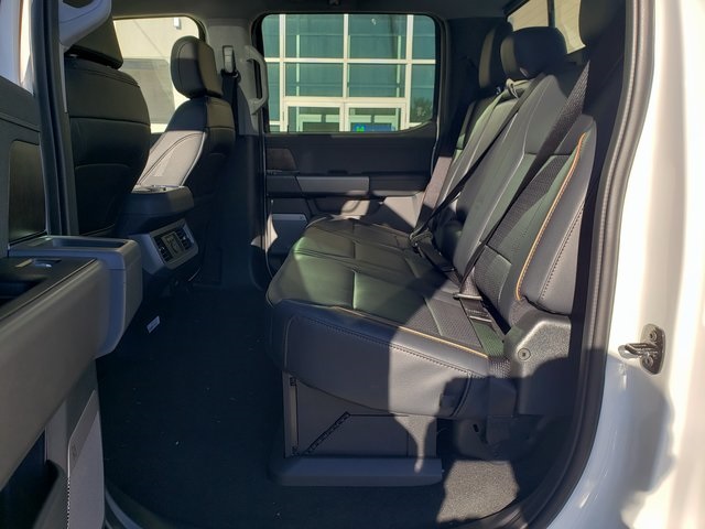 2026 Ford F-350 Lariat Image 14 of 39