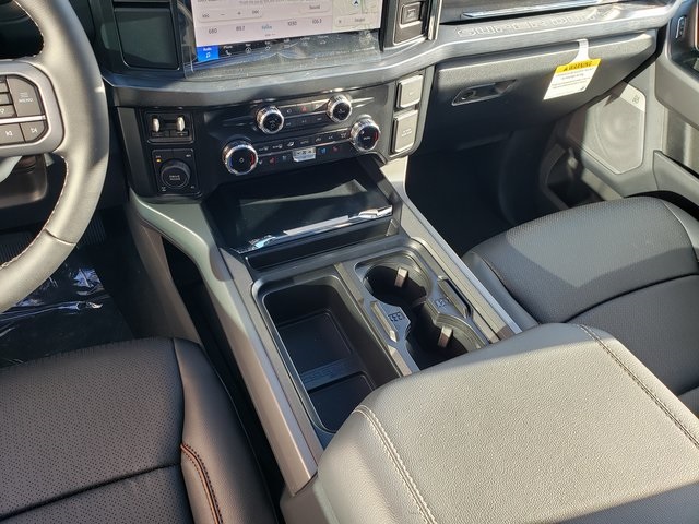 2026 Ford F-350 Lariat Image 31 of 39