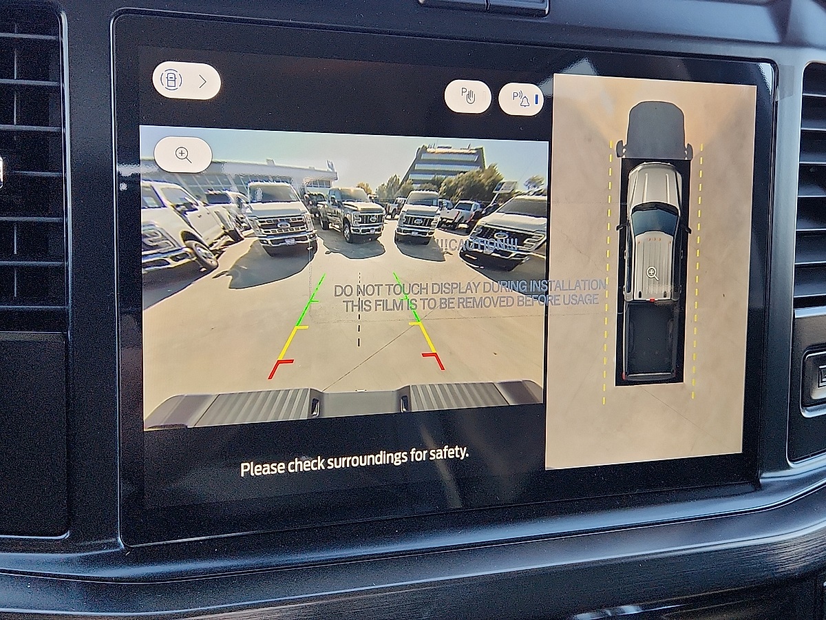 2026 Ford F-350 Lariat Image 9 of 12