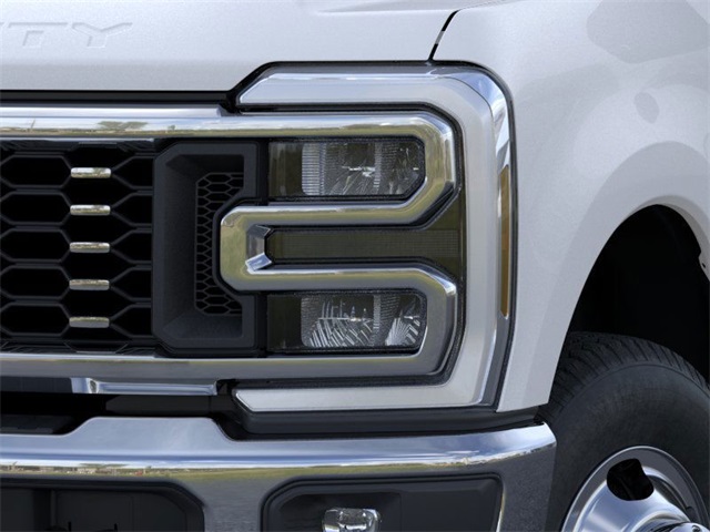 2026 Ford F-350 Lariat Image 20 of 22